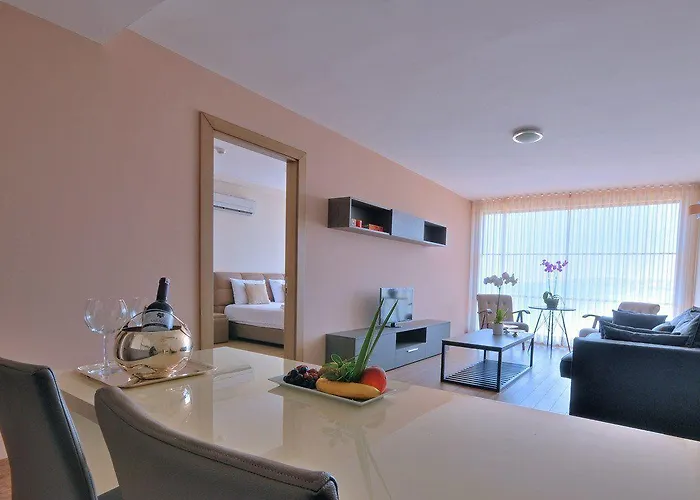 Delmar & Hotell Çeşme